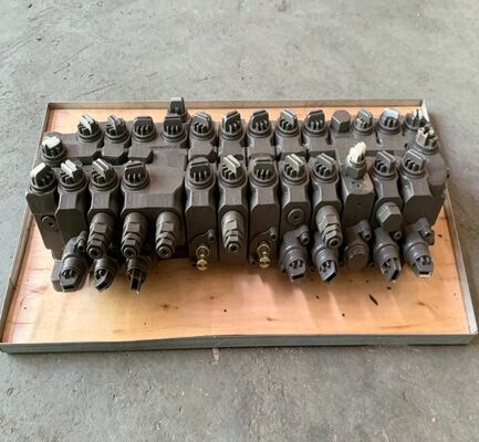 EC55B 굴삭기 예비 부품 VOE14536843 유압 주 제어 밸브 어셈블리 유통 밸브 어셈블리 OEM