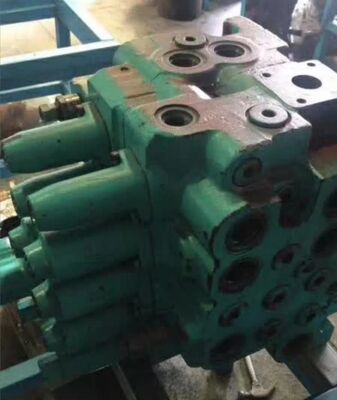 SK200-5 코벨코 발굴기 예비 부품용 수압 주 제어 밸브 애시 LQ30V00026F1 주 제어 밸브 OEM